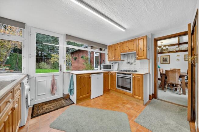 2 bed Bungalow for sale Image 5