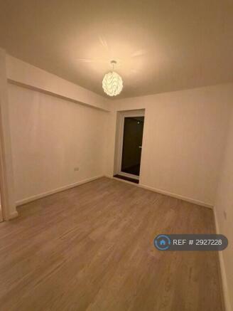 3 bed Detached to rent Image 11