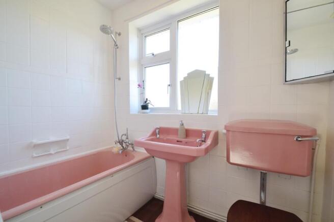 BATHROOM WC