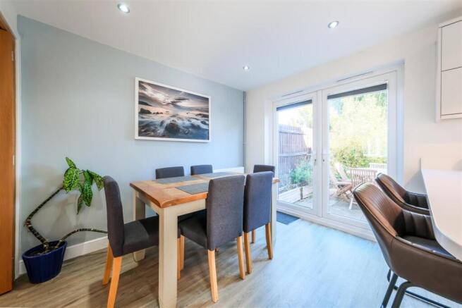 Beechwood Close, Nailsworth, Stroud photo 3