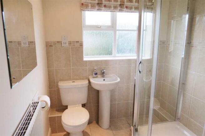 Shower Room: