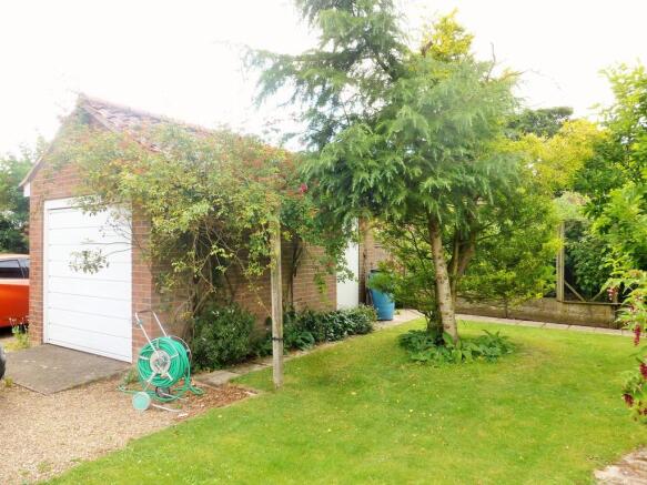 Detached Garage