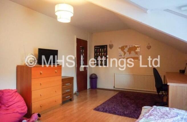7 bed Terraced to rent Image 8