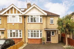 67, Hamilton Avenue, Tolworth KT6 7PW