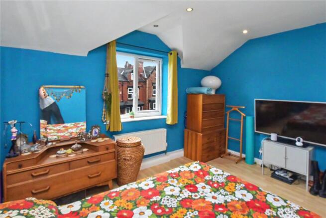 2 bed Apartment for sale Image 9