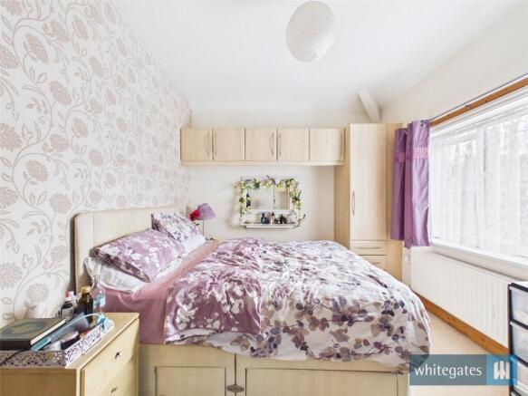 5 bed Semi-Detached for sale Image 12