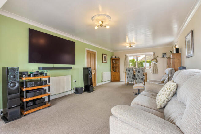 LOUNGE (3)