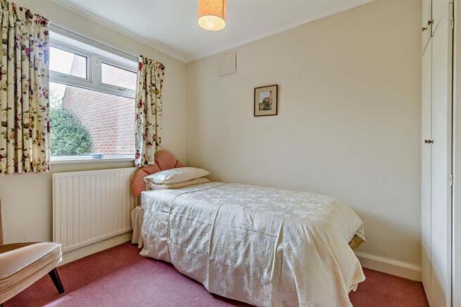 2 bed Detached Bungalow for sale Image 7