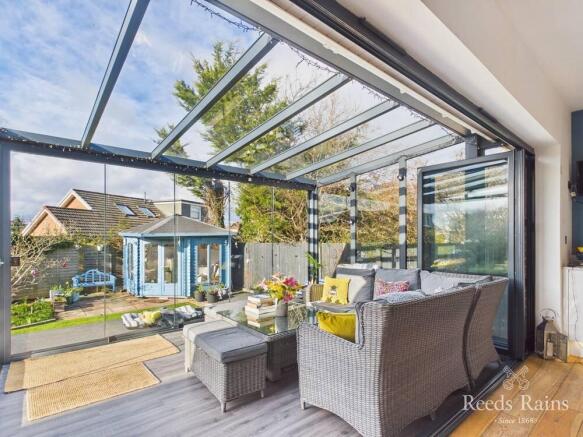 3 bed Bungalow for sale Image 9