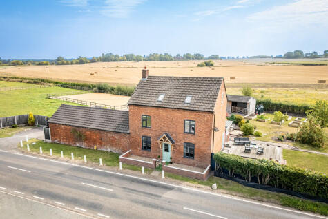 Shrewsbury Road, Wem, Shrewsbury, SY4 5PW