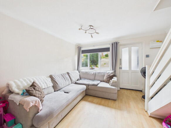 Shanklin Close, Chatham, ME5 7QL photo 3
