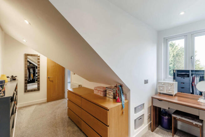 8490357-Interior22-800