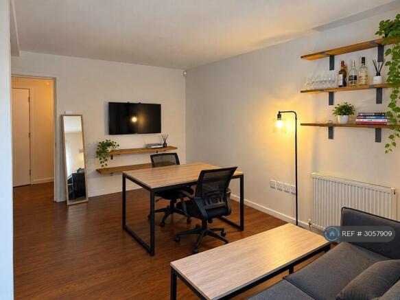 Spacious Open-Plan Living / Dining Area
