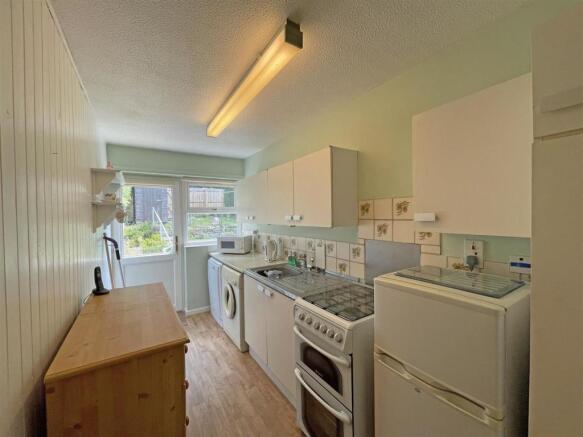 Lake View Close 75 - kitchen for inside.jpg