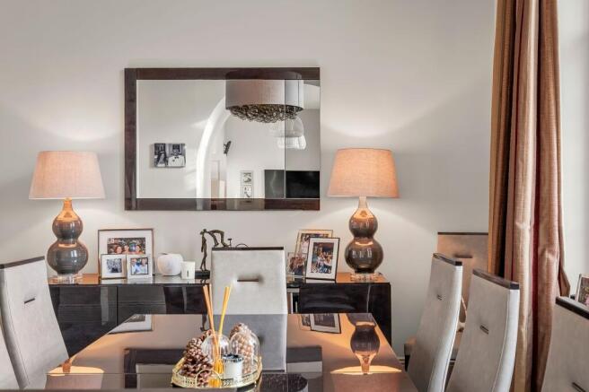 4 bed Terraced for sale Image 6