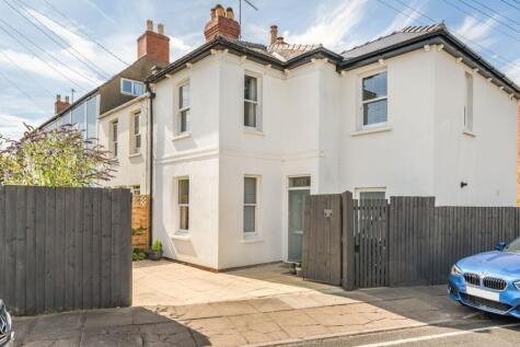 Moorend Crescent, Leckhampton, Cheltenham, GL53