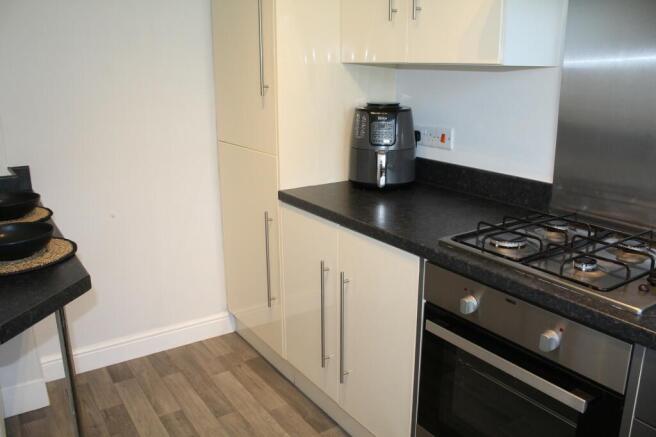 Fitted Kitchen Picture 2