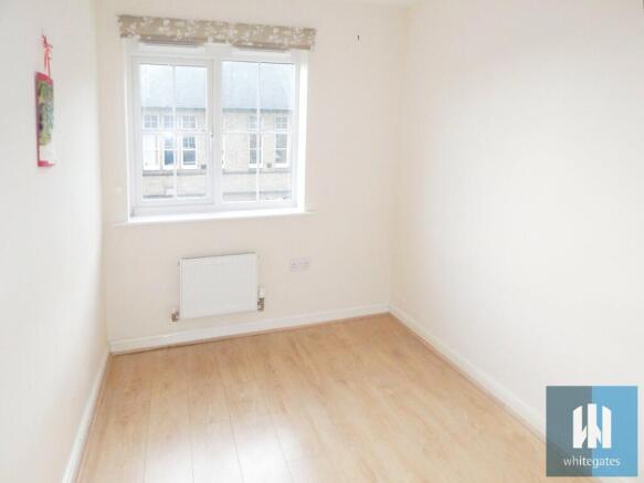 2 bed End of Terrace to rent Image 5