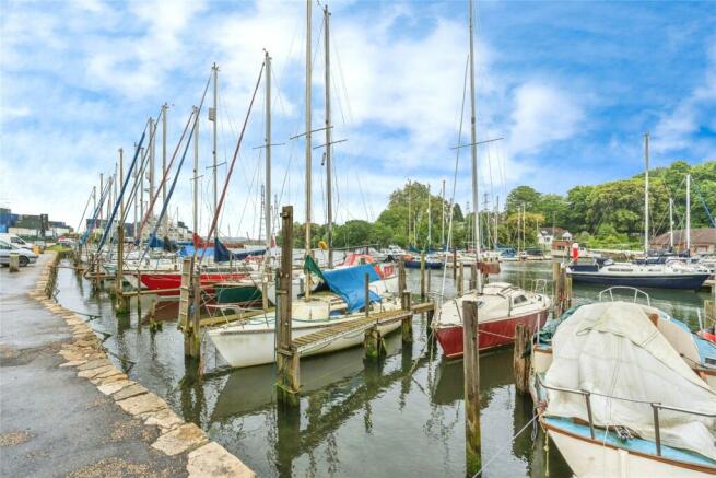 Eling Marina Nearby