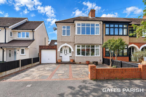 Coniston Avenue, Upminster, RM14