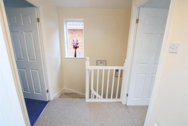 FIRST FLOOR LANDING