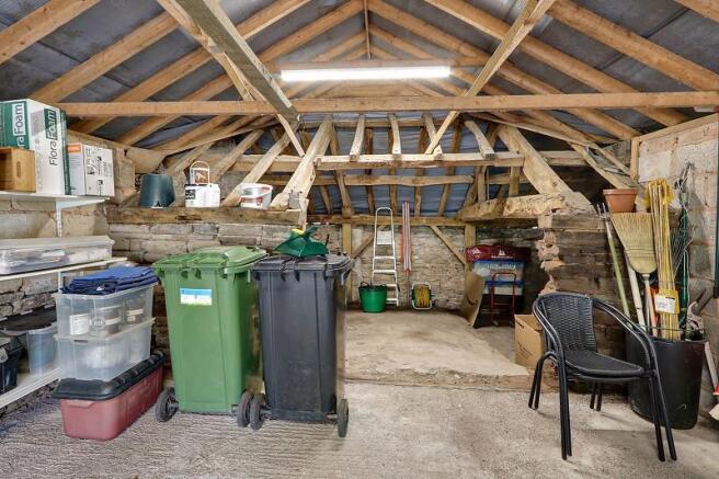 Garage / Workshop