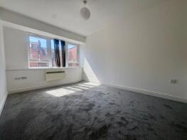 28, Guild House, Farnsby Street, Swindon SN1 5AH