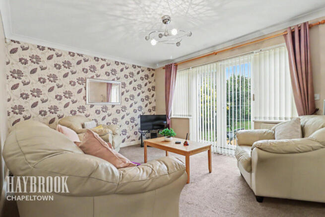 4 bed Detached for sale Image 5