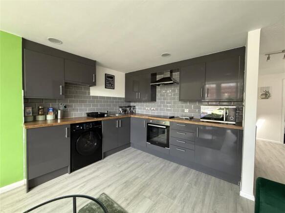 Bell Hill Road, St George, Bristol, BS5 photo 4