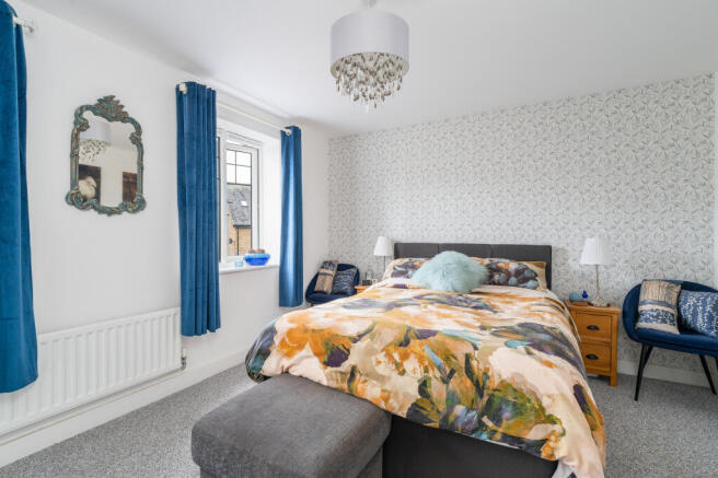 3 bed Semi-Detached for sale Image 10
