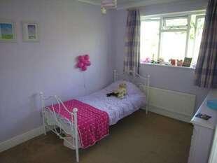 BEDROOM 2: