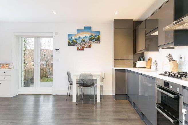 Kitchen/ Dining Area