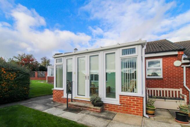 2 bed Terraced Bungalow for sale Image 6