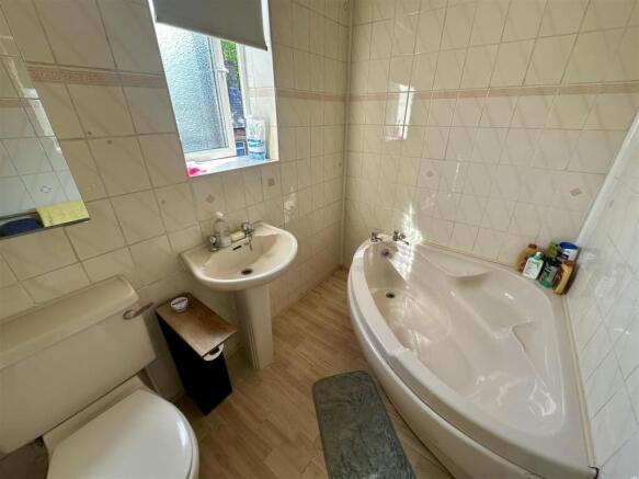 2 bed Terraced for sale Image 10