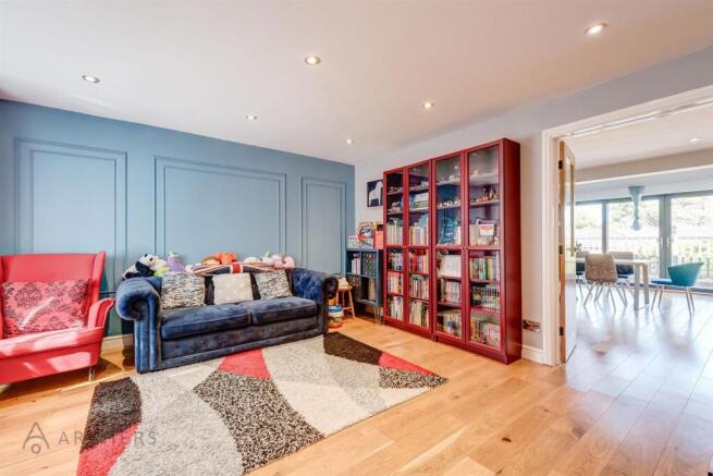 15HillcoteClose(Interior)-13.jpg