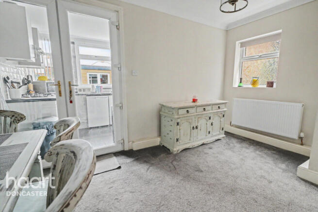 2 bed Semi-Detached for sale Image 8