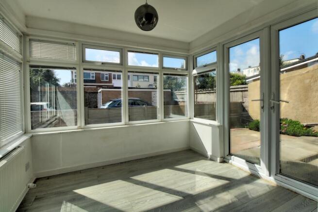 Roberts Road, Lancing, BN15 photo 4