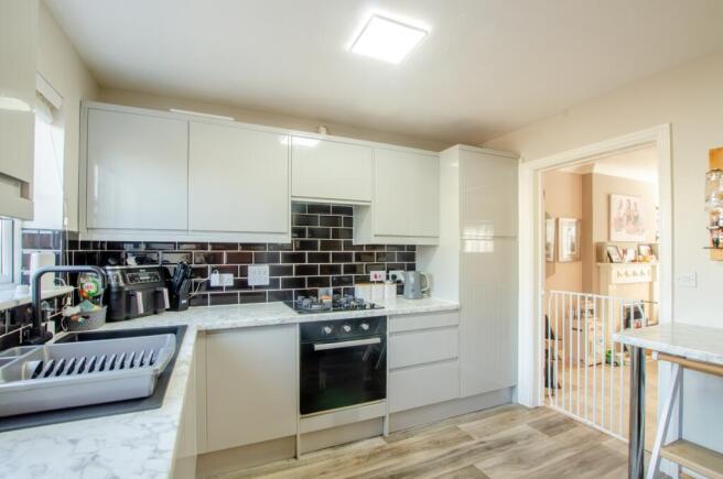 45 Helman Tor View TPS 01208 74182-44