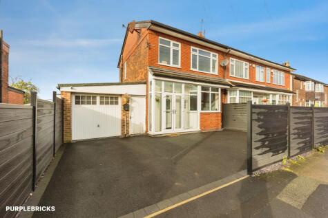 Bentley Road, Denton, M34