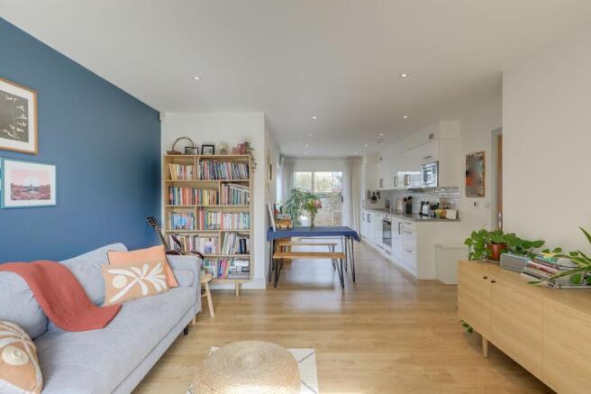 Open Plan Lounge & Kitchen