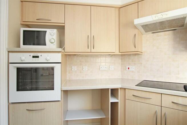 39BC - Kitchen 2.jpg