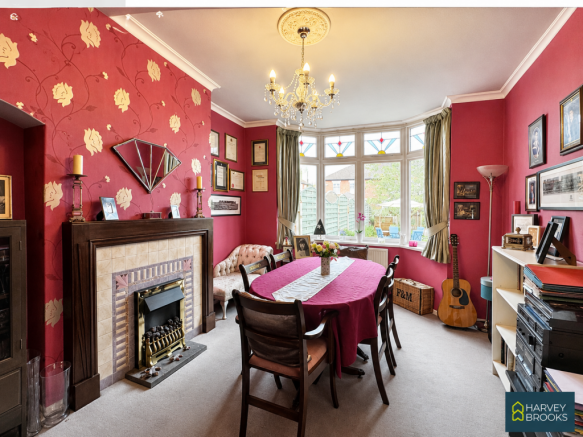 3 bed Semi-Detached for sale Image 4