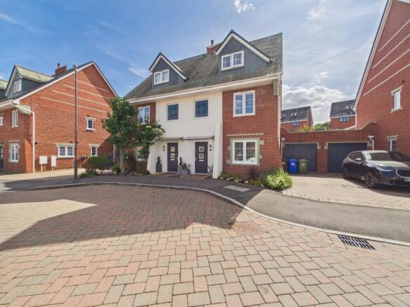 34 Kelly Road