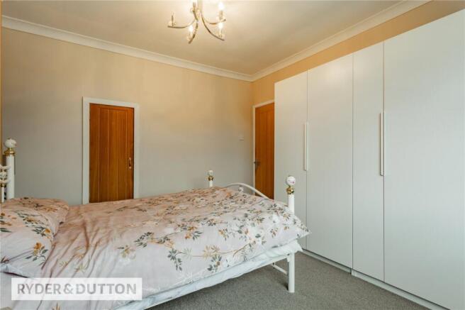 2 bed Bungalow for sale Image 10