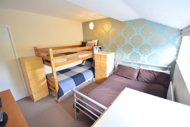 bed1 (1).JPG