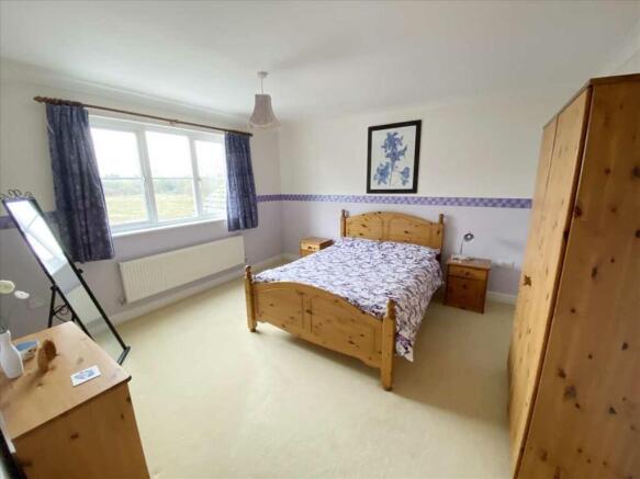 Bedroom 2:
