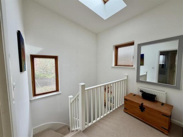 2 bed Detached for sale Image 9