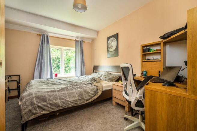 2 bed Apartment for sale Image 11