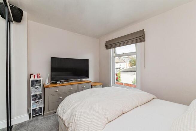 3 bed Terraced for sale Image 10