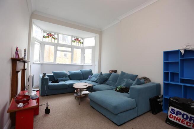 4, 69-70 East Street Living Room (1).JPG